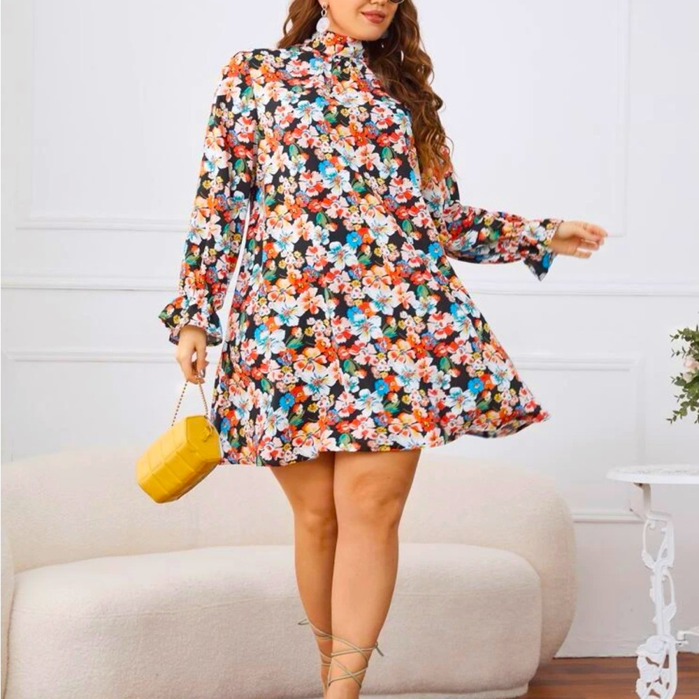 SHEIN Plus Tie Back Floral Allover Print Flounce Sleeve Dress